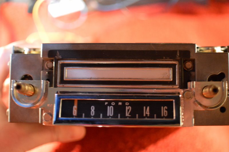 AM/8Track Radio