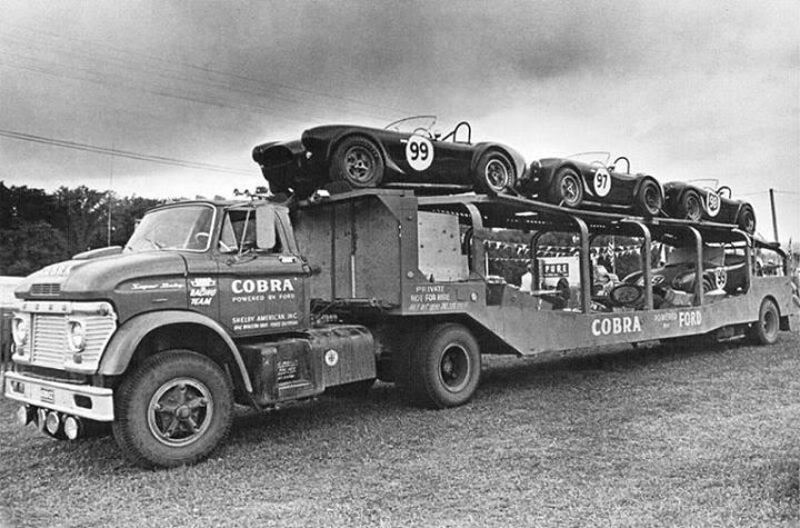 Ford_Renntransporter_1.jpg