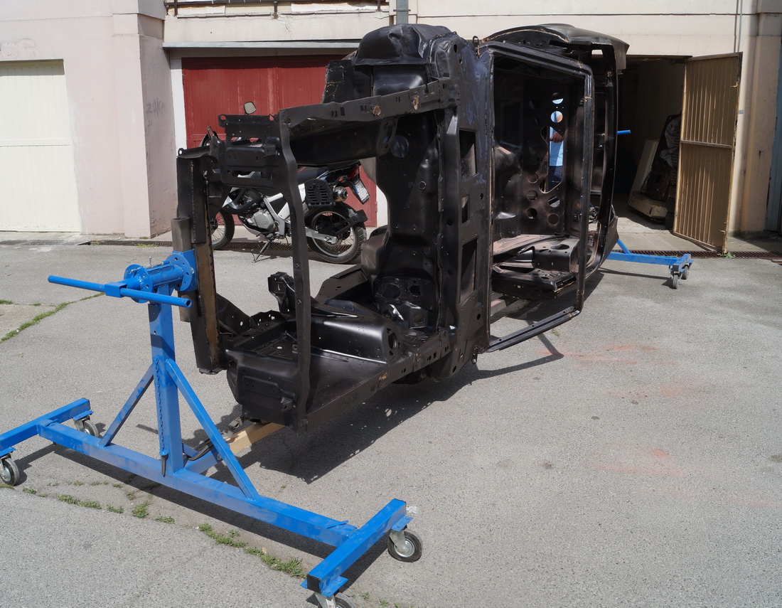 2015-04-30 13-44-00 Convertible Karosserie nach Soda blasting_Bildgröße ändern.JPG