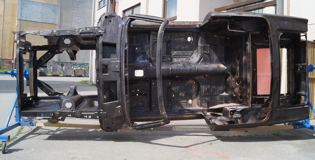 2015-04-30 13-44-18 Convertible Karosserie nach Soda blasting_Bildgröße ändern.JPG
