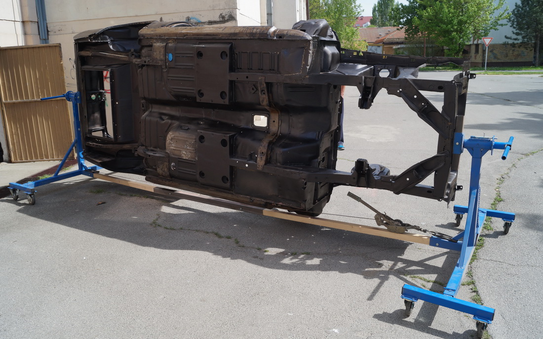 2015-04-30 13-45-03 Convertible Karosserie nach Soda blasting_Bildgröße ändern.JPG