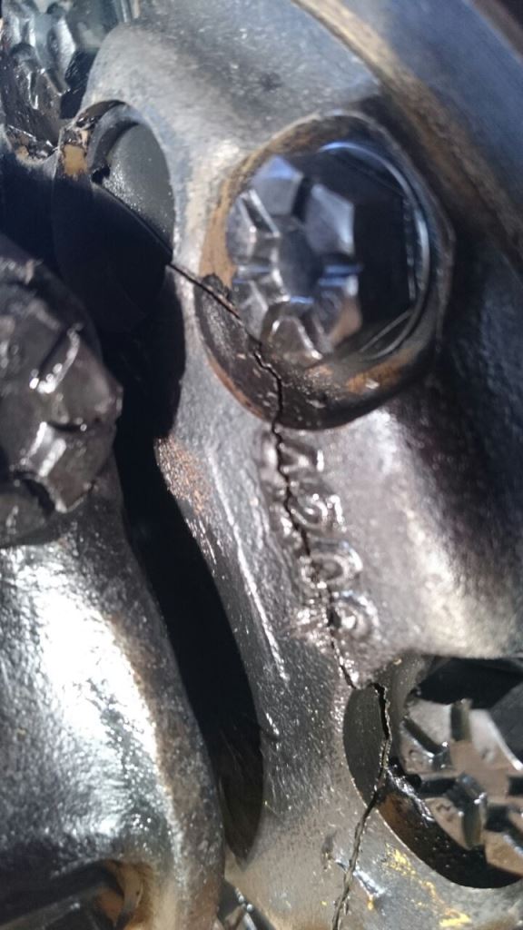 Shit!!...Gebrochener Diff. Träger = neues Diff...