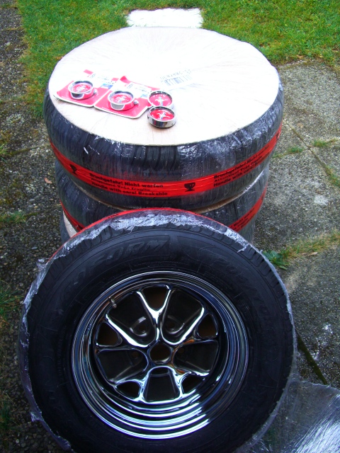 Styled Steel Wheels 002.JPG