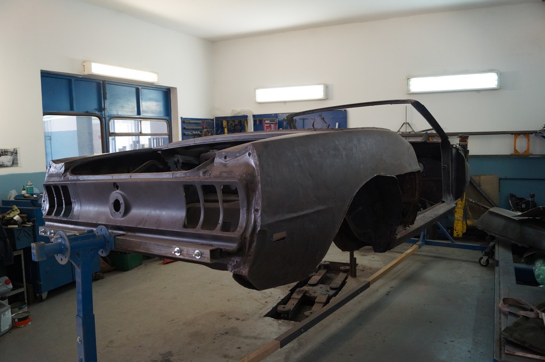 2015-09-01 10-59-22 Mustang Karosseriearbeiten.jpg