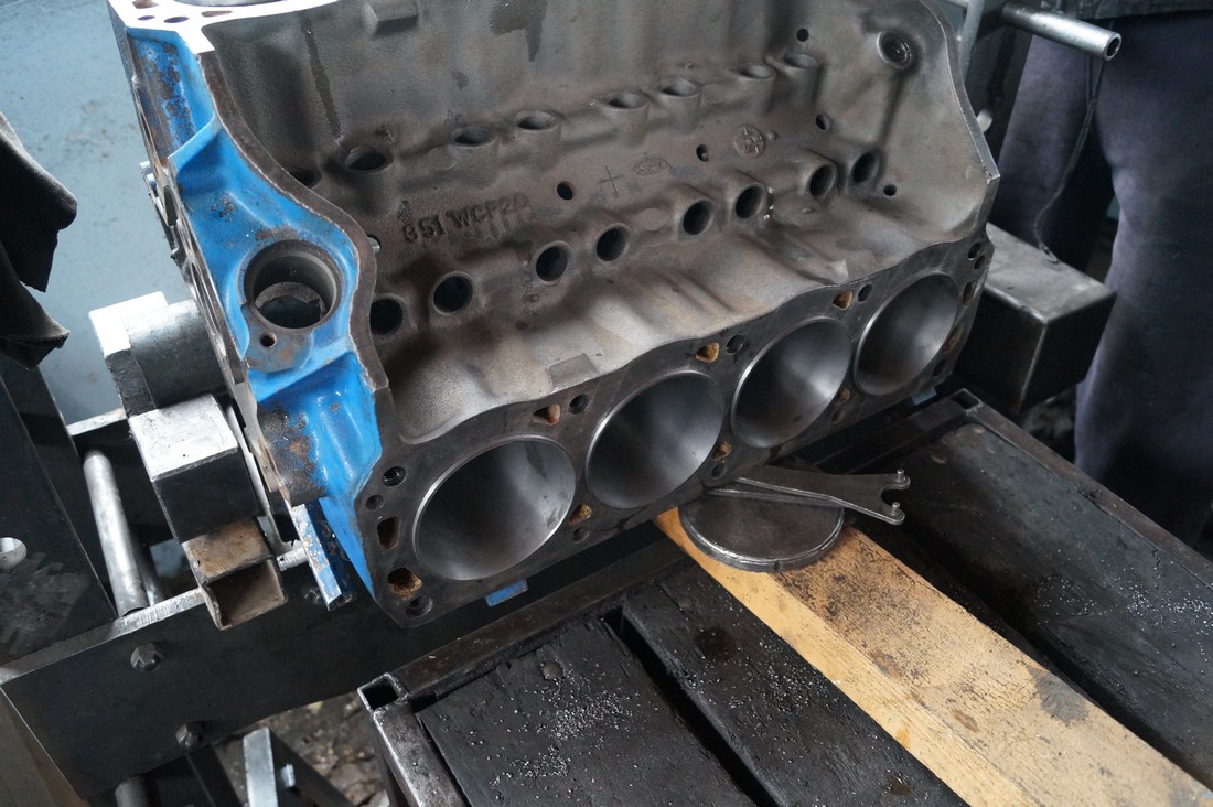 6 2016-03-15 11-49 351W Motor Laufbuchsen 11.jpg