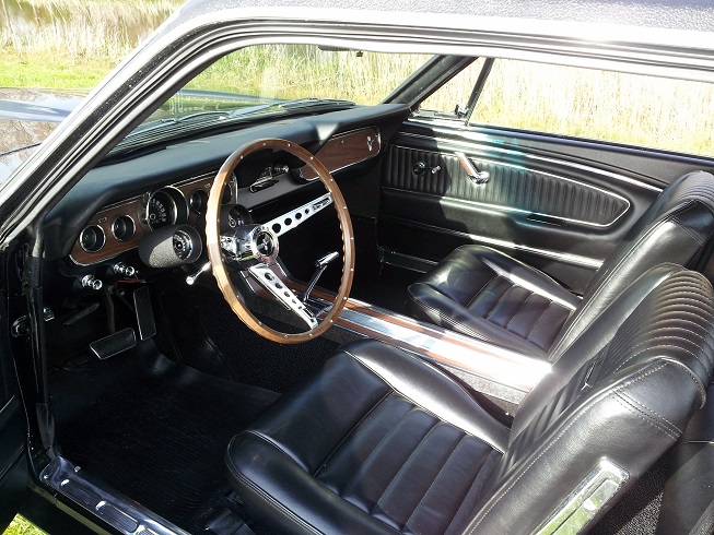 Mustanginnenraum.jpg