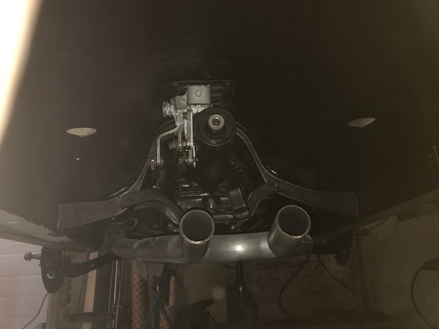 k-Unterboden Krümmer und 4-Speed Toploader.jpg
