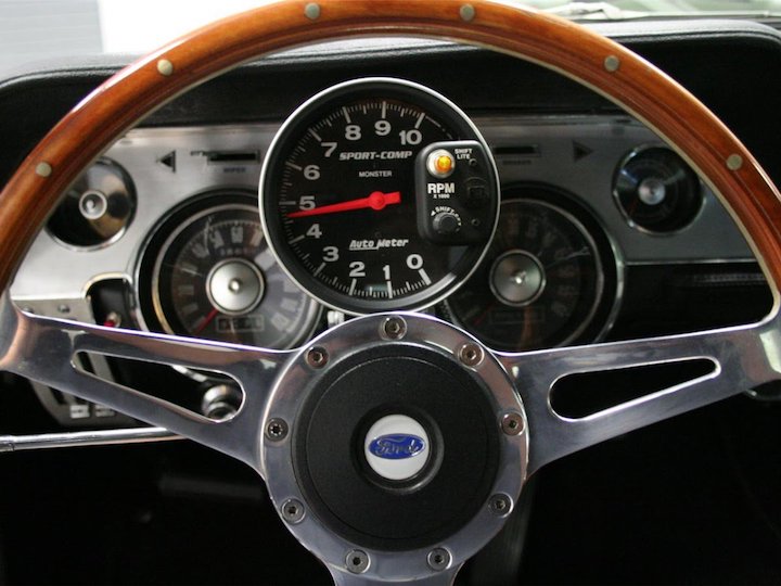 steering_column_gauge_mount.jpg