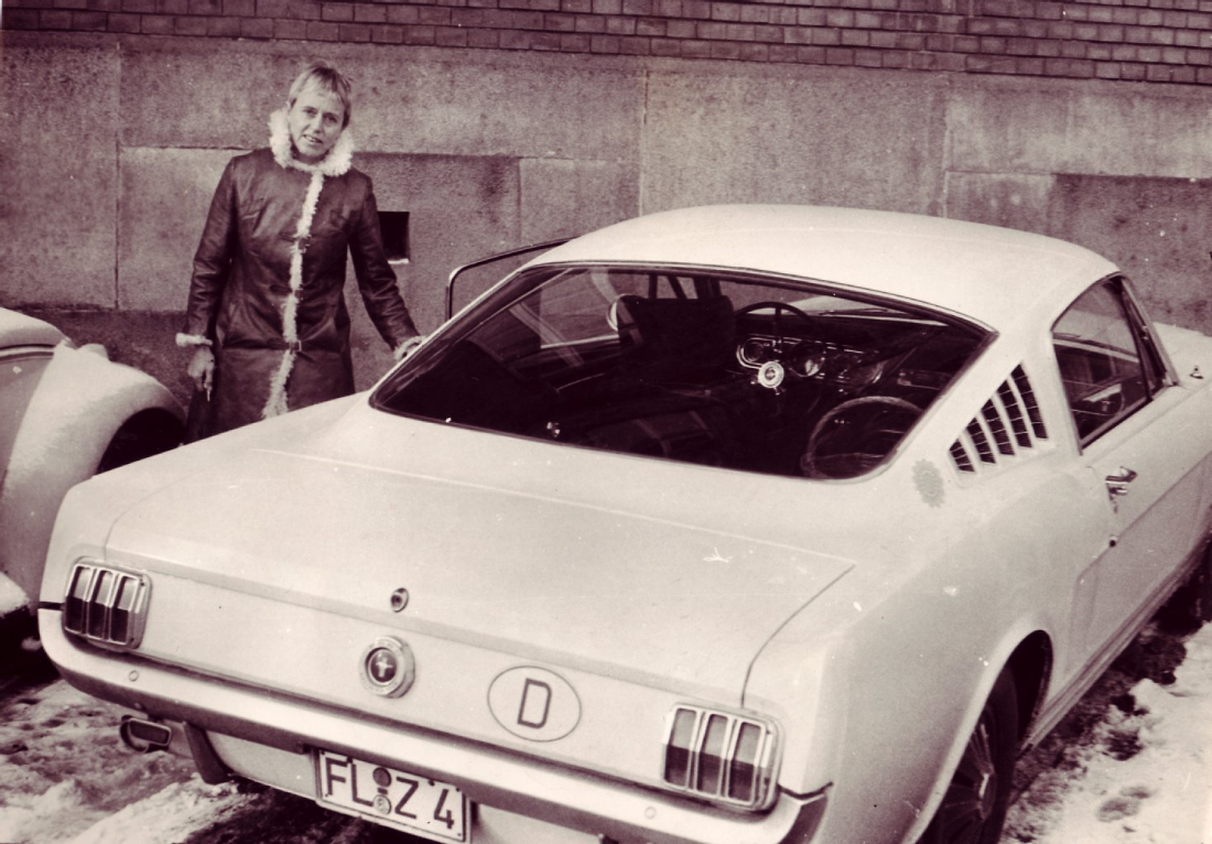 Beate Uhse Fastback.jpg