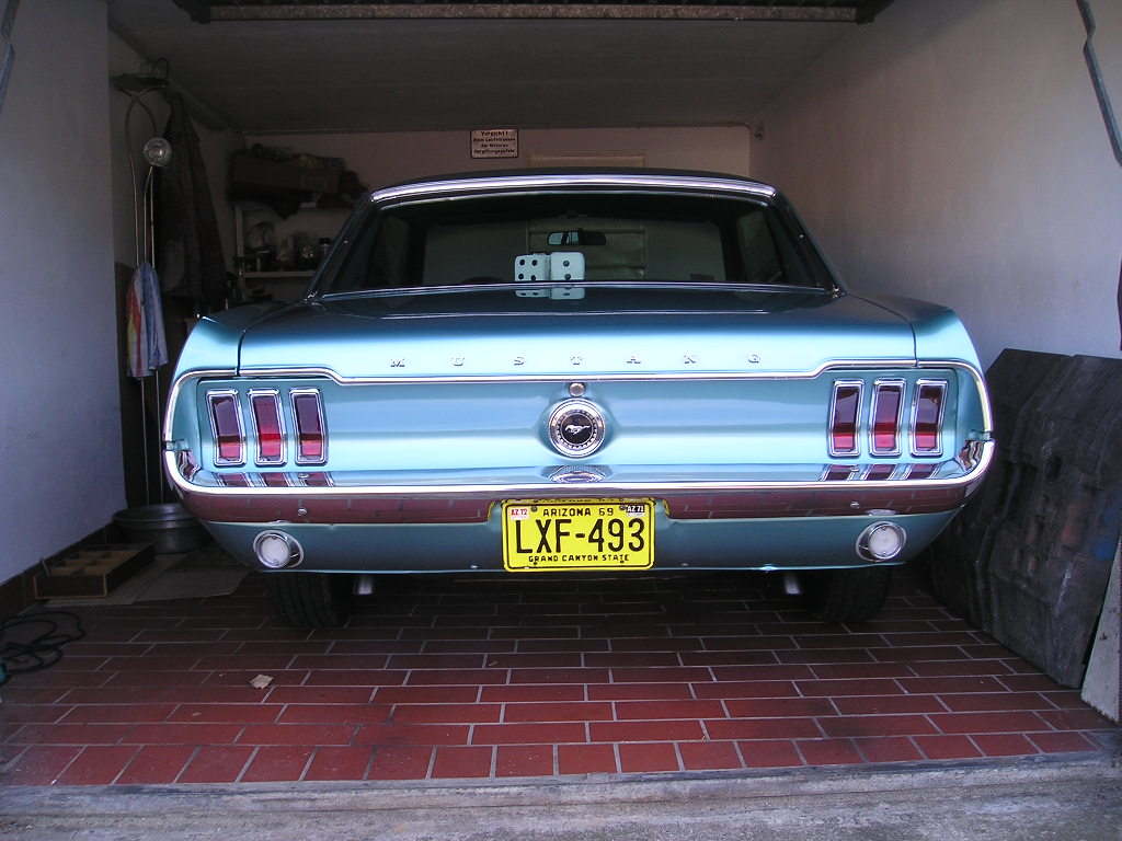 Ford68_Heckansicht.jpg
