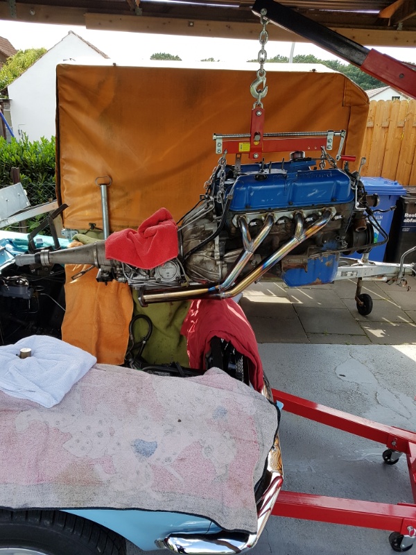 Motor mit Tri-Y Header
