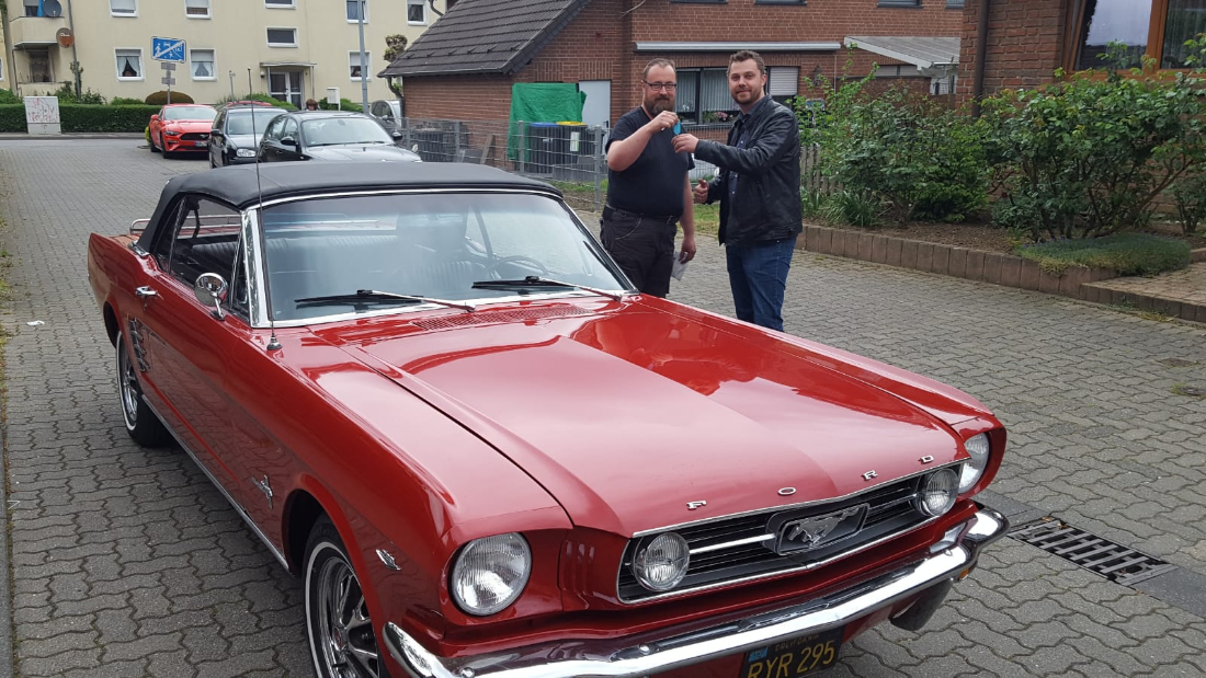 Das war die freudige Sekunde, als ich die Schlüsselübergabe hatte.<br />:) einfach nur toll!!!!!!