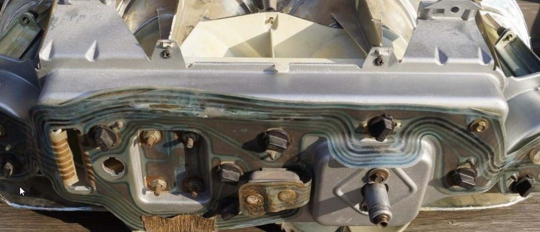 K1600_1969-1970 Armaturenbrett2.JPG