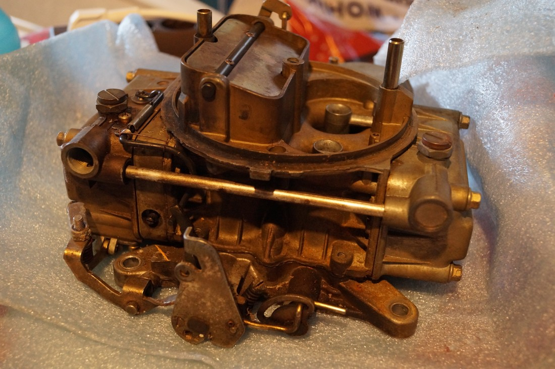 Holley performance Vergaser 5.JPG