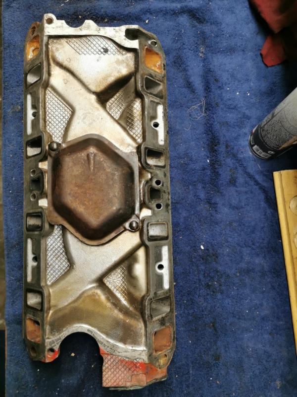 Ansaugbrücke von unten