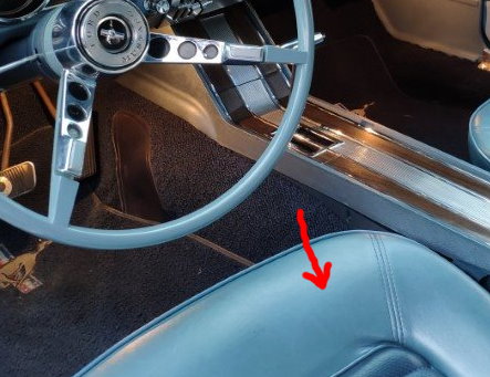 mustang_inside_without_HH2.jpg