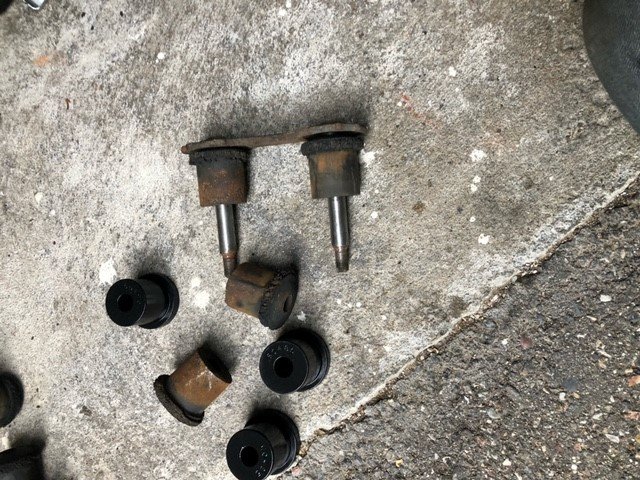 PU Lager Blattfeder.jpg