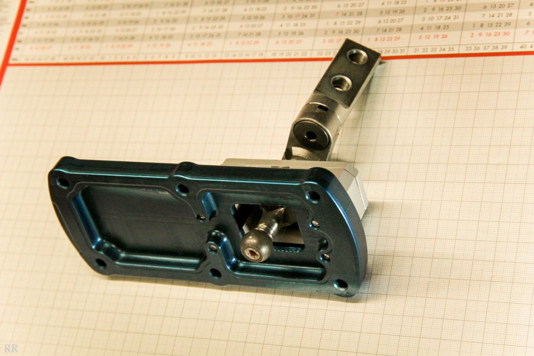 shifter RR-32.jpg