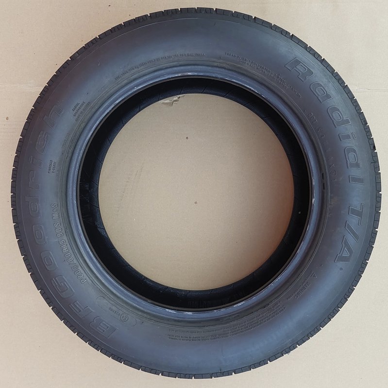Reifen 205/60 R15 mit 4,8-6,7 mm Restprofil