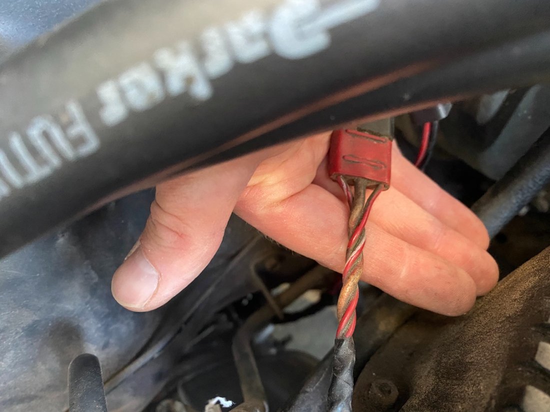 Stecker Spritzwand - Kopie.jpg