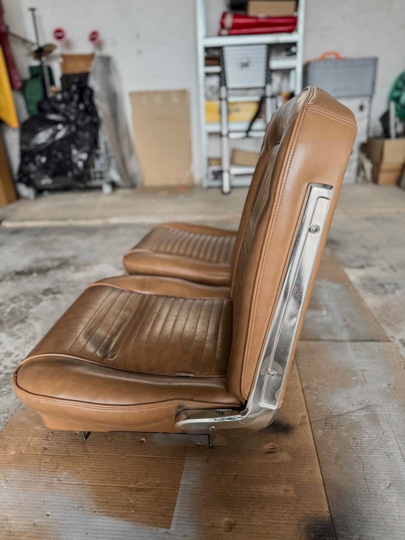 Mustang Seats-12.jpg