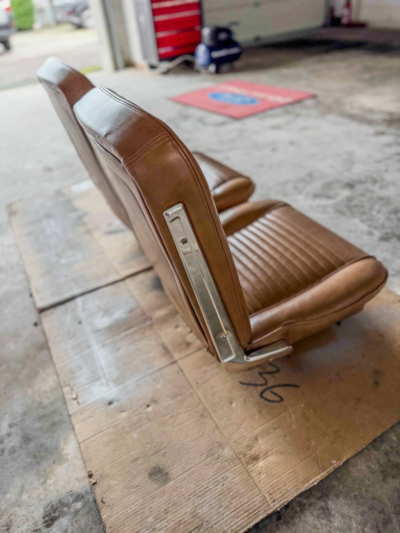 Mustang Seats-14.jpg