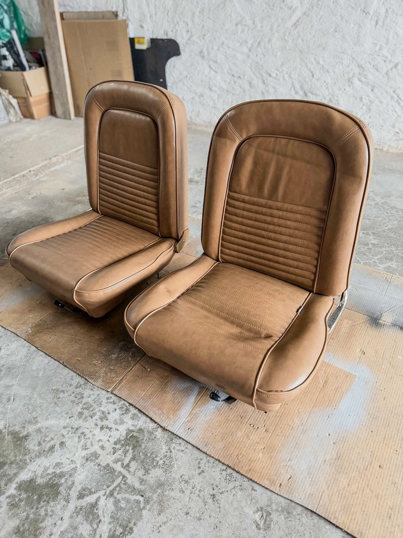 Mustang Seats-13.jpg