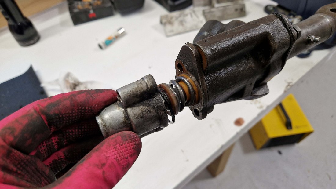 Steuerventil zerlegen