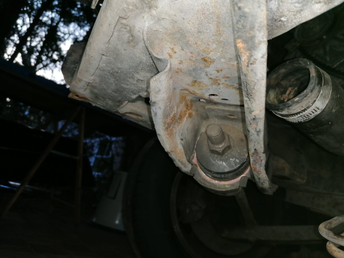 Verformte Aufnahme der Zugstrebe