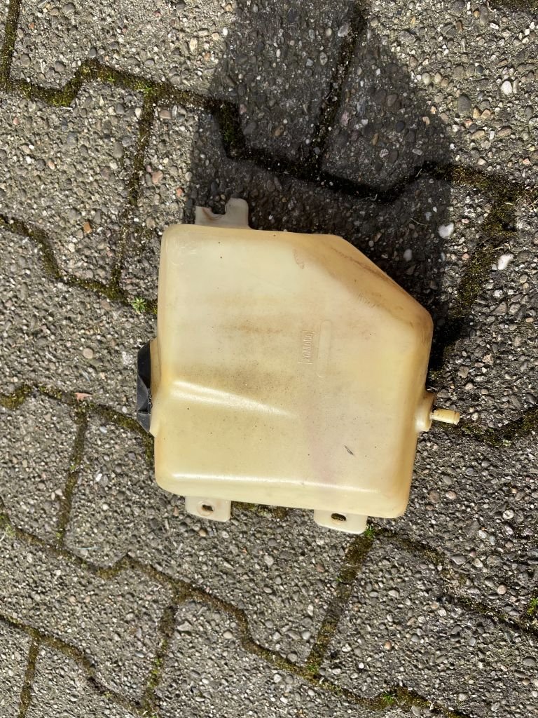 Wischwasserbehälter-01.jpg